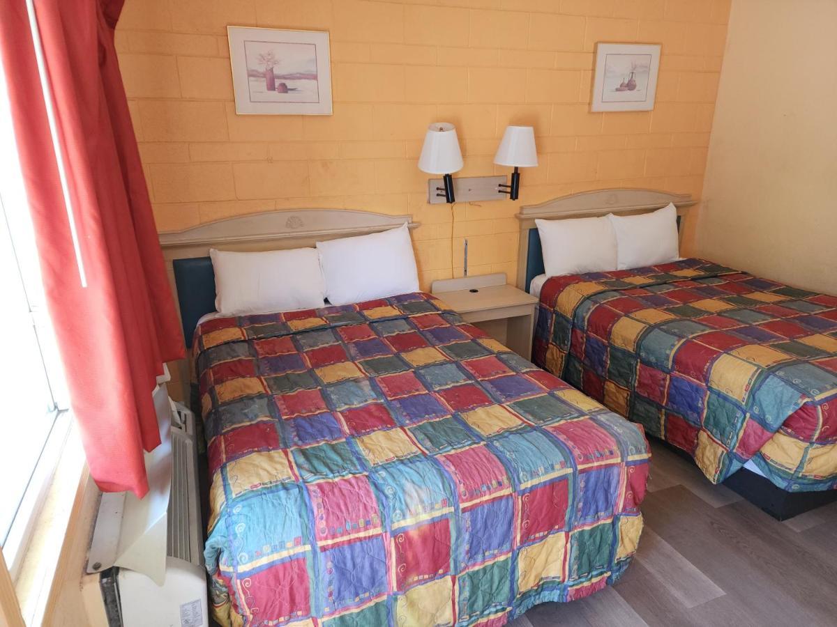 Town House Motel Lancaster Zewnętrze zdjęcie