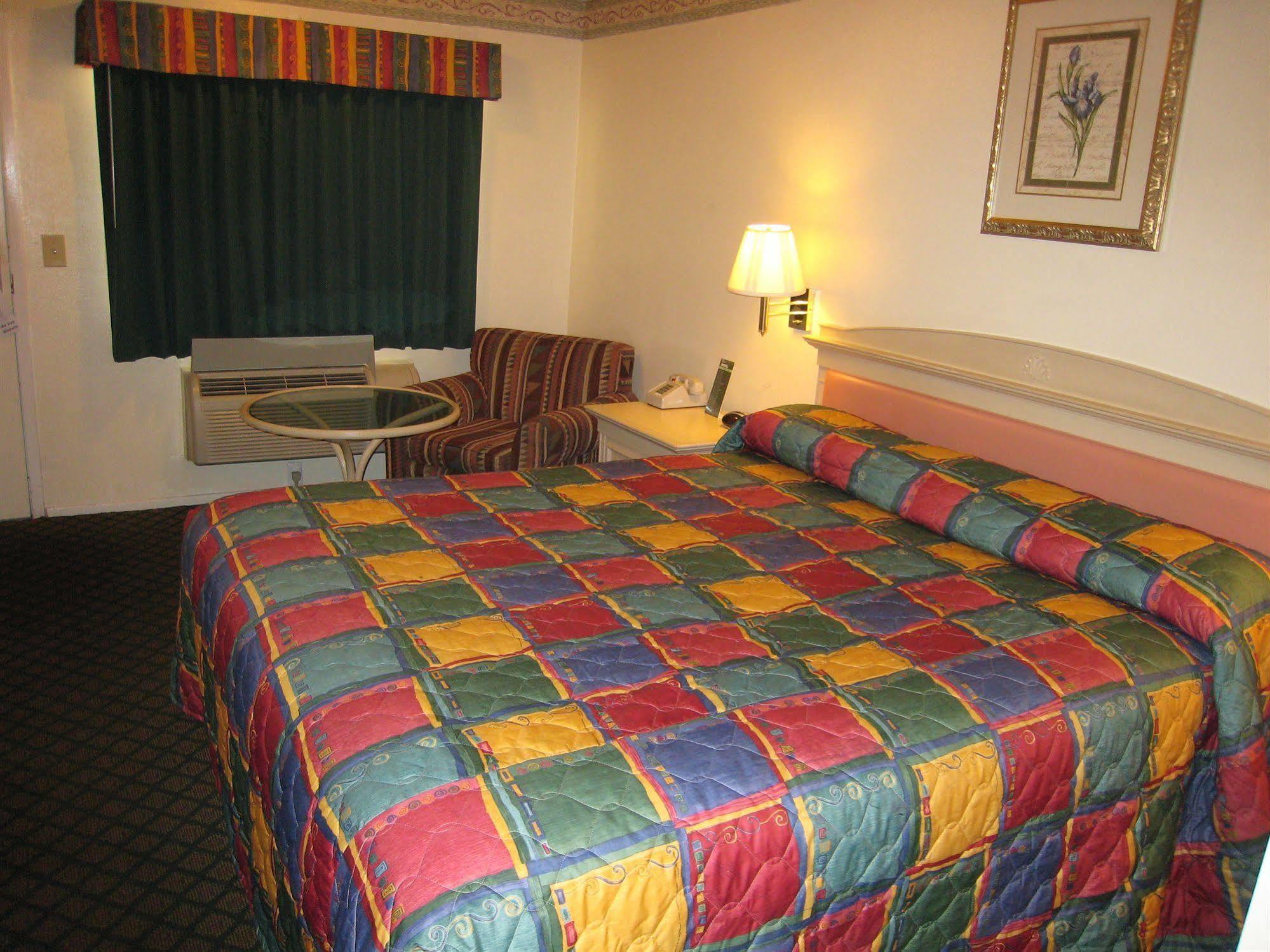 Town House Motel Lancaster Zewnętrze zdjęcie